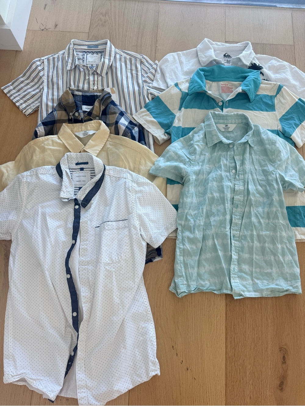 Boys Short-Sleeve Button Up Shirts/Polos - Like New & NWT. Size Large